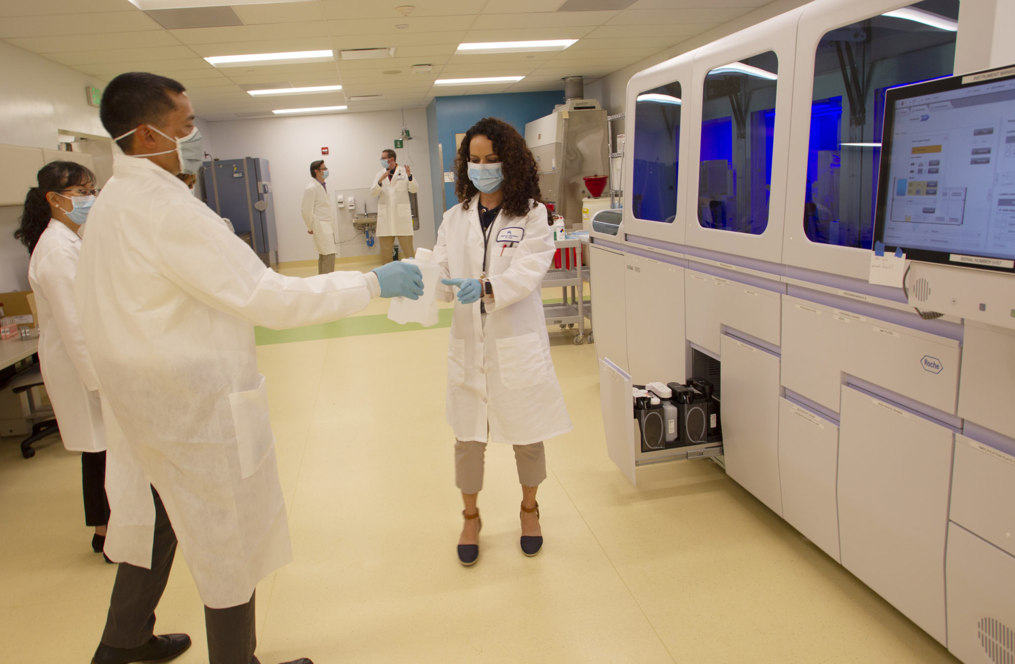 _S8E3348 Kaiser Permanente Look insideKP Northern California